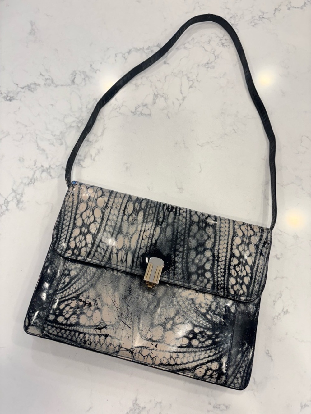 Vintage Artbag Patent Leather Abstract Shoulder Bag Black Cream Purse